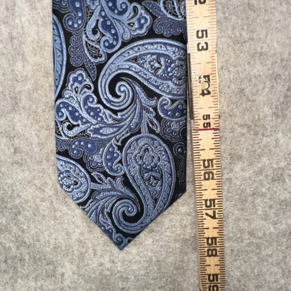Michael Kors Tie Mens One Size Blue‎ Gray Paisley 100% Silk Necktie